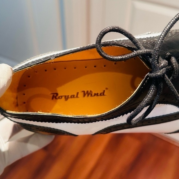 Royal Wind Black White Spectator Shoes. - Picture 6 of 15